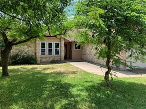 Building Photo - 416 Mountain Laurel Dr