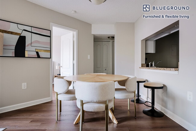 Foto del edificio - 2140 L St NW