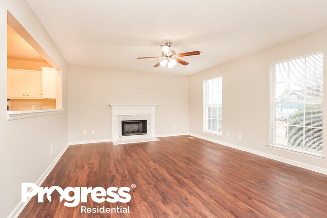 Building Photo - 302 Riverwood Ct