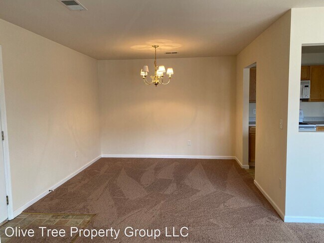 Foto del edificio - 2 br, 2 bath House - 161-2 Brookland Court