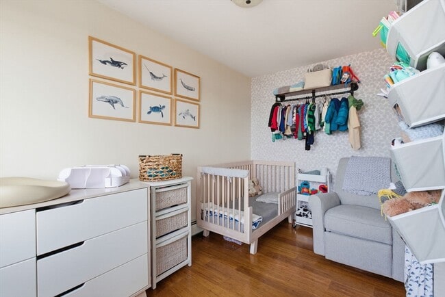 Building Photo - 3-11-11 Dorchester St