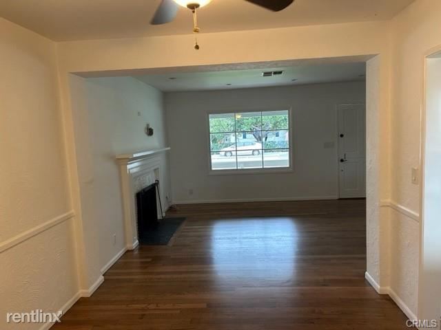 Building Photo - 3 br, 2.5 bath House - 477 Broadway