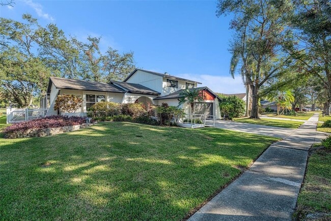 Building Photo - 4611 Landscape Dr