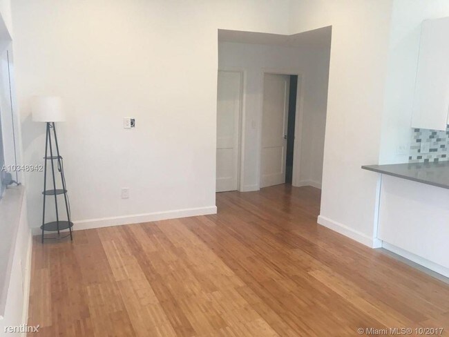 Foto del edificio - 14621 NW 3rd Ave