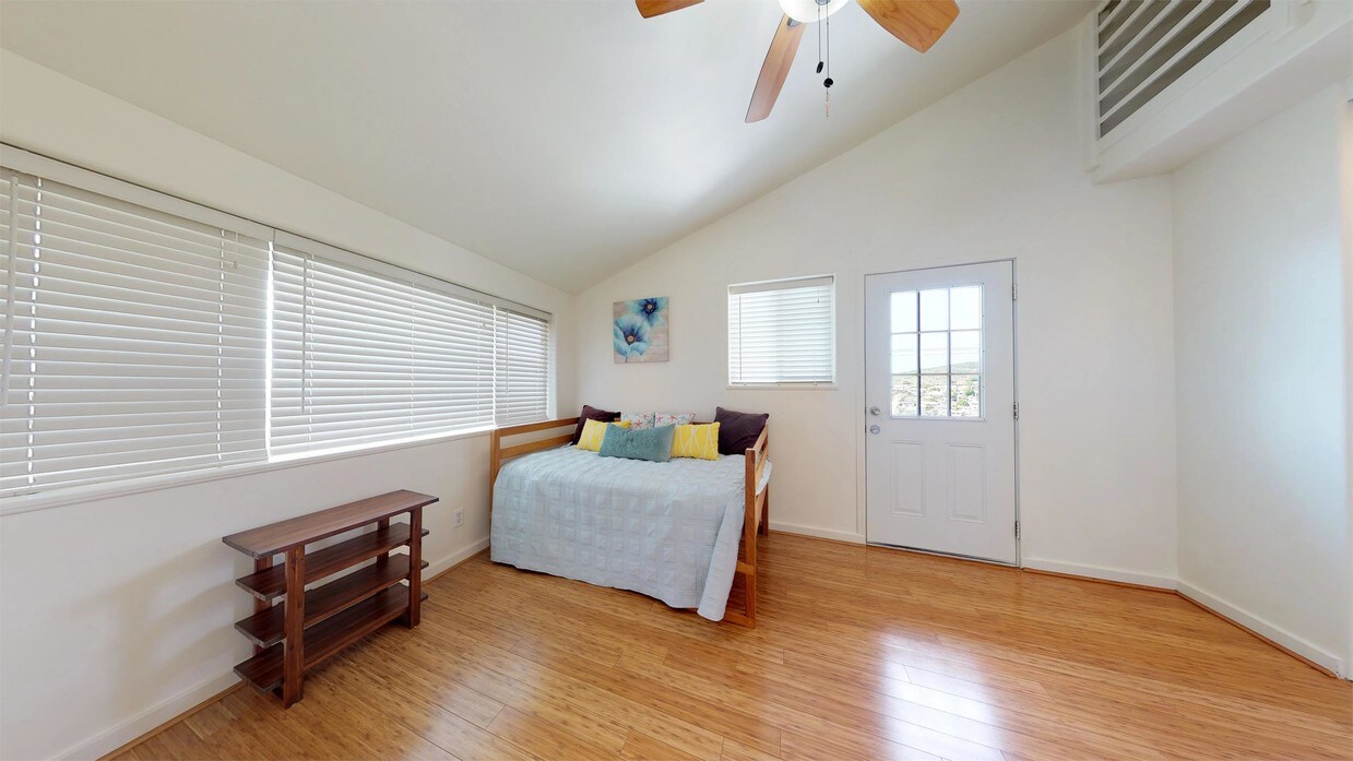 1801 Naio St Unit Loft, Honolulu, HI 96817 Room for Rent in Honolulu