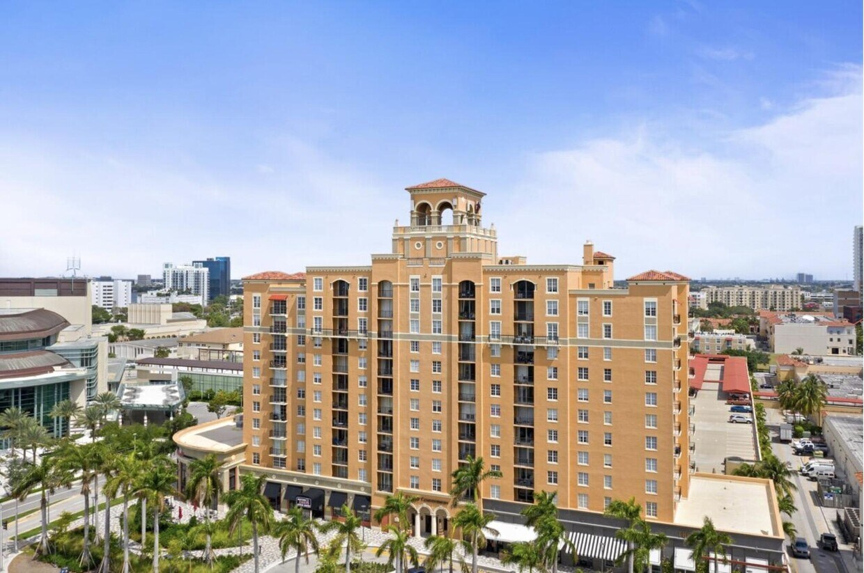 Foto del edificio - 651 Okeechobee Blvd