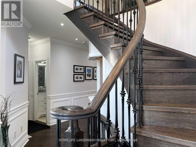 Building Photo - 65 Sharplin Dr