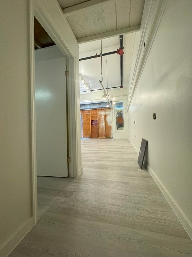Building Photo - 1426 Stockton St