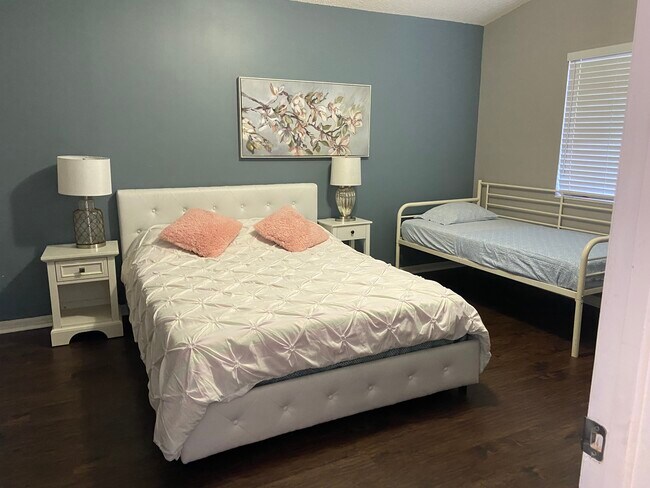 Foto del edificio - 3607 Simms St