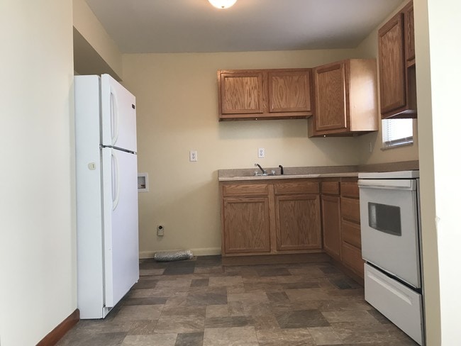 Building Photo - 204 Brubaker Dr