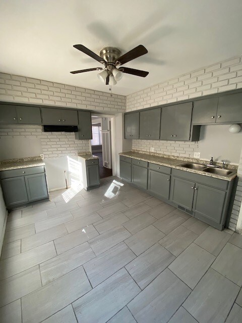 Building Photo - 2860 N 46th St