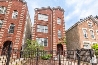 Building Photo - 844 N Wood St