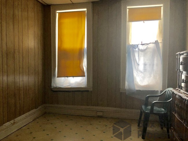 Foto del edificio - 36 E 51st St