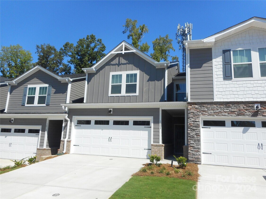 Foto principal - 1008 Maltby St