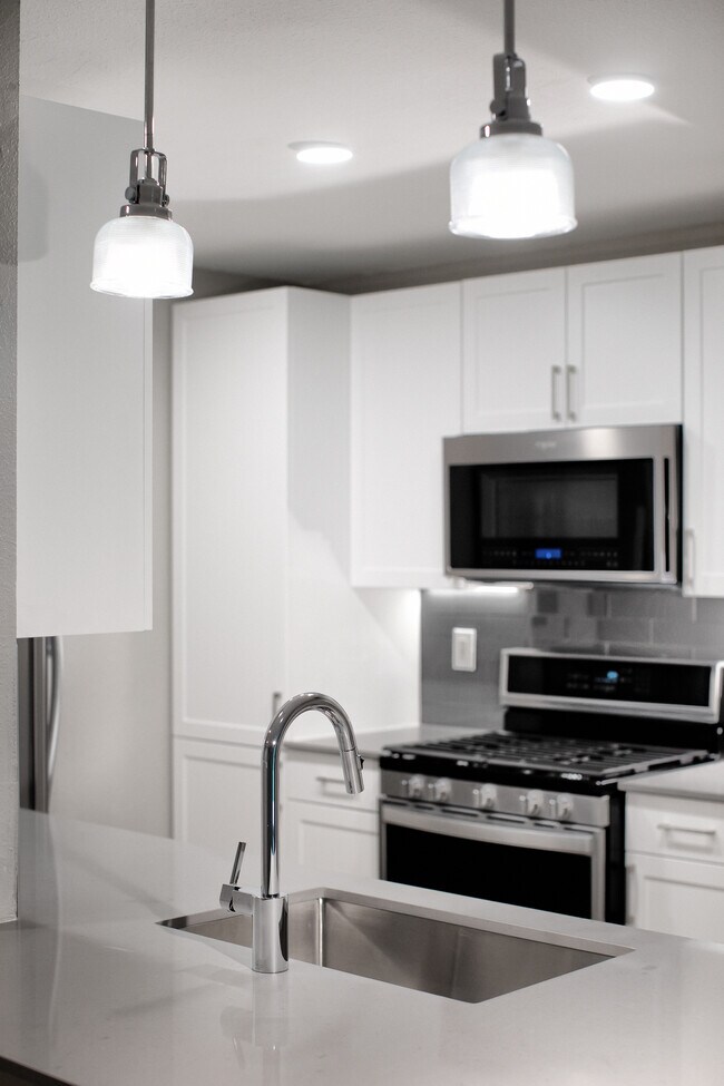 Avalon Darien Apartments in Darien, CT