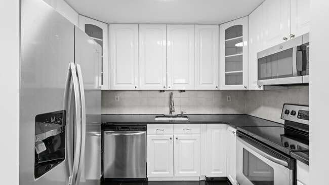 Foto del edificio - 6509 Liberty Ave