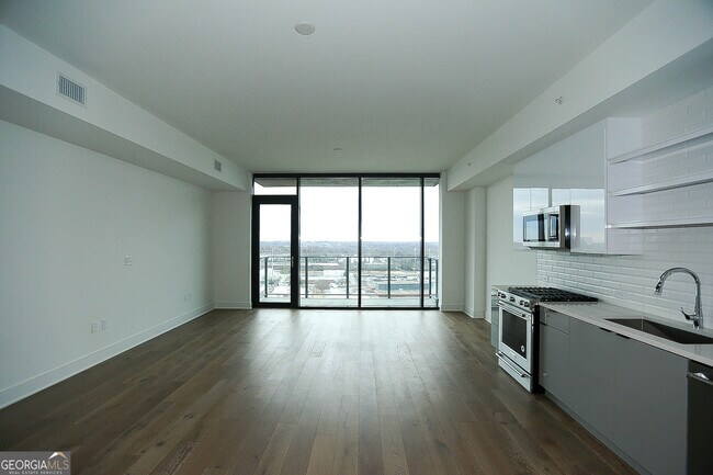Foto del edificio - 788 West Marietta St NW