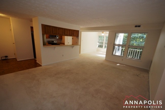 Building Photo - 708 southern hills dr