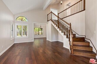Building Photo - 4210 Lost Springs Dr