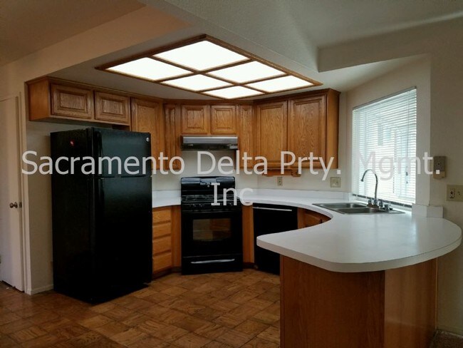 Building Photo - 9348 Premier Way