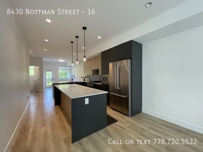 Photo du bâtiment - New 3 Bedroom Townhouse