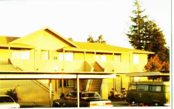 Building Photo - 3246 Newmark