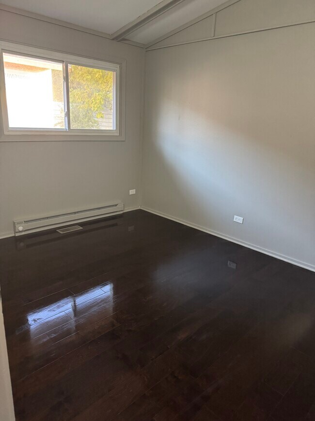 Foto del edificio - 502 E Emmons St