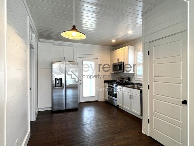 Foto del edificio - 405 Spears Ave