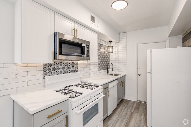 2 habitaciones, 1 baño - 868 pies cuadrados - 5735 - 5737 Hobart St, Pittsburgh, PA 15217