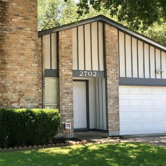 Foto del edificio - 2702 Quarry Hill Rd