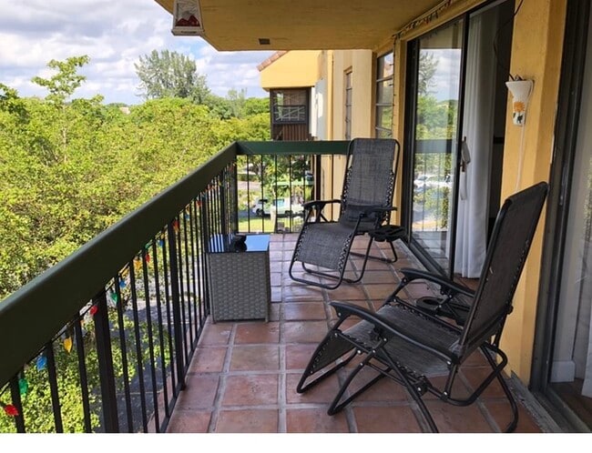 Foto del edificio - 1350 SW 122nd Ave