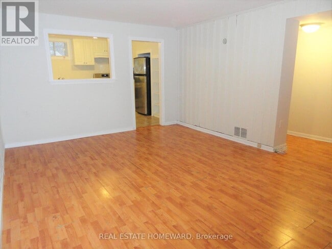 Photo du bâtiment - 30 Baybrook Crescent