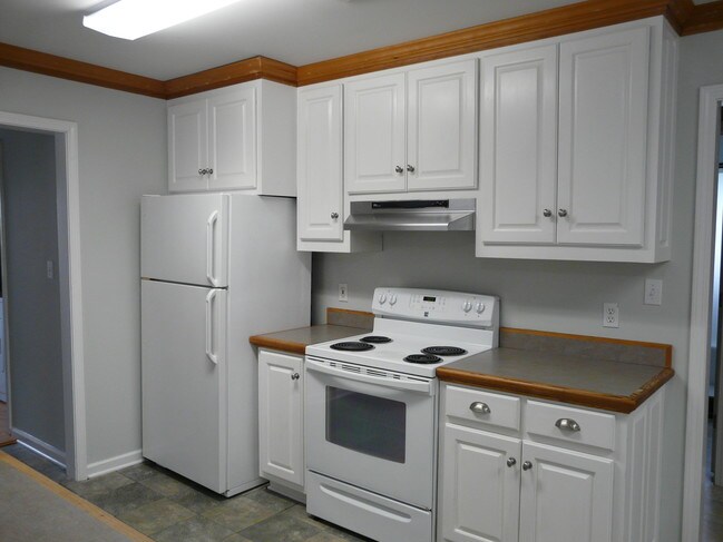 Building Photo - 402 S 16th St