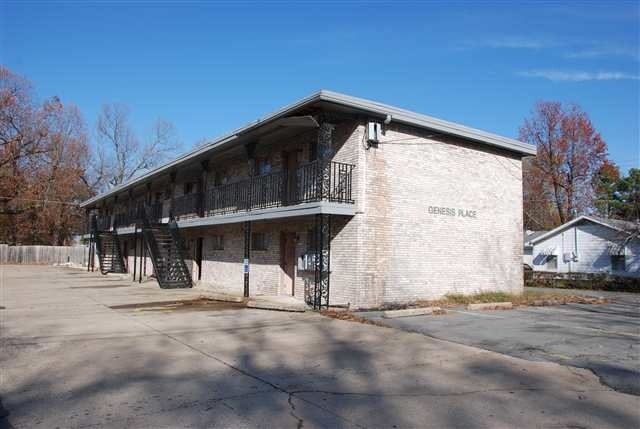 Building Photo - Chateau Place Apartments