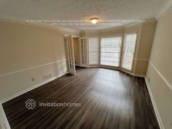 Foto del edificio - 2952 Moorings Pkwy SW