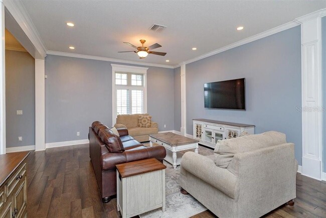 Building Photo - 8883 Lakeshore Pointe Dr
