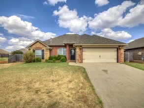 Building Photo - 16204 Juliet Dr