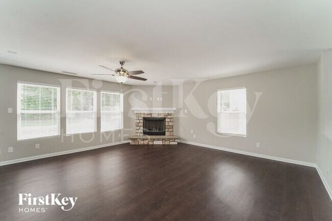 Building Photo - 1431 Waterlily Lane