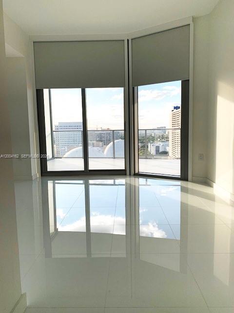 Foto del edificio - 851 NE 1st Ave