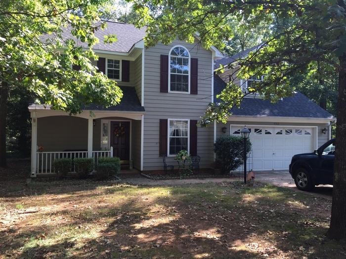 Primary Photo - Spacious Home on Cul-De-Sac in Indian Trail