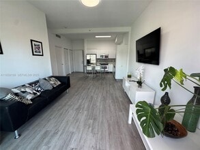 Building Photo - 234 NE 3rd St