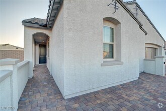 Building Photo - 617 Chromatic Chord Ct