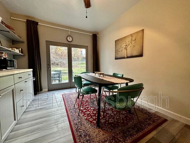 Foto del edificio - 320 Greenfield Ave