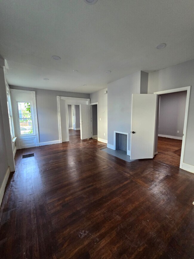 Foto del edificio - 329 Grand Ave