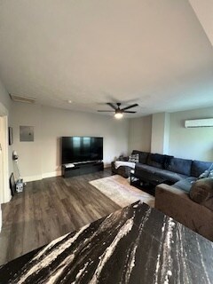 Living Room - 10 1/2 E Main St