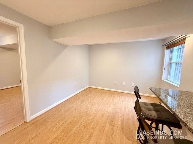 Foto del edificio - 1020 Fairmont St NW