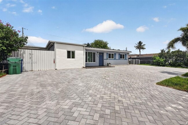 Foto del edificio - 17001 NW 53rd Ct