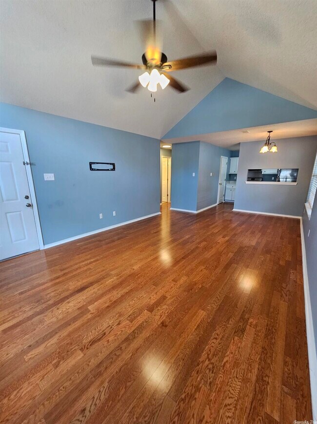 1301 Copper Creek Dr, Benton, AR 72019 House Rental in Benton, AR