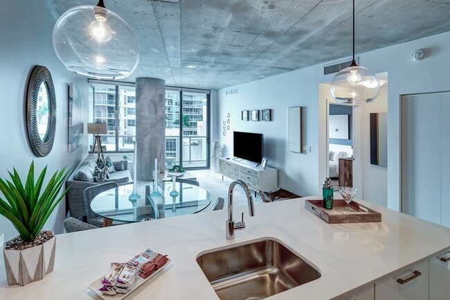 Residential Unit - Midtown 5