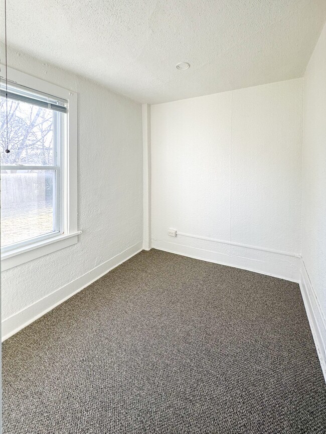 Fotografía del edificio - 950 Center St